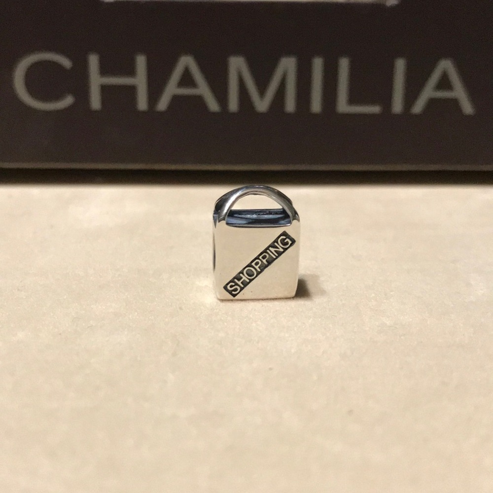 CHAMILIA Shopping Bag Charm